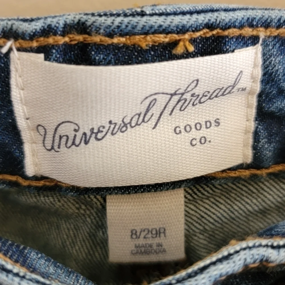 NWT Universal Thread | Vintage Midi Denim Jean Cut-Off High Rise Shorts Size 8